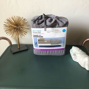 ✨ DORM ✨ NWT Twin XL Gray Sheet Set-HAS POCKETS!!!